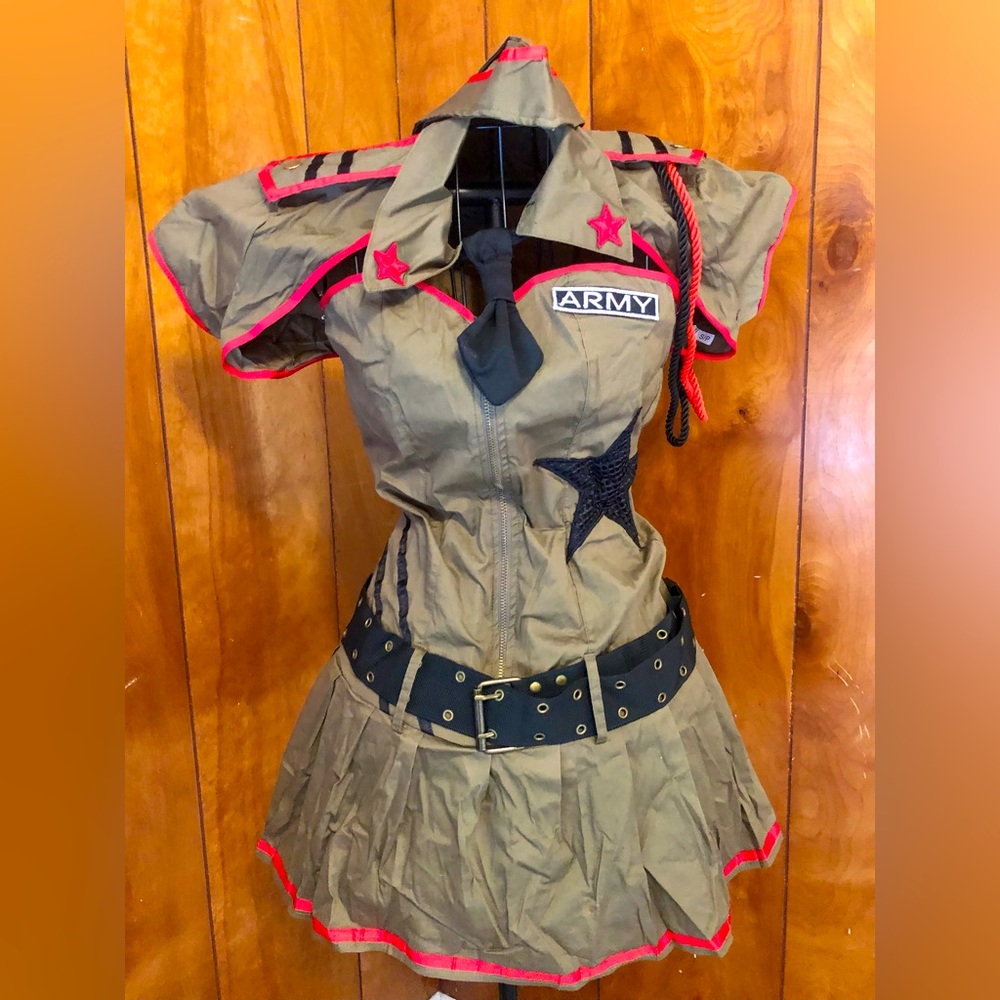 Leg Avenue Women's Private Pin Up Costume 🎃